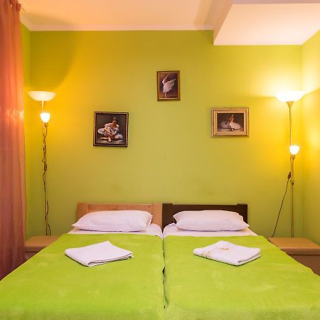 Ballet Hostel Kiev Esterno foto