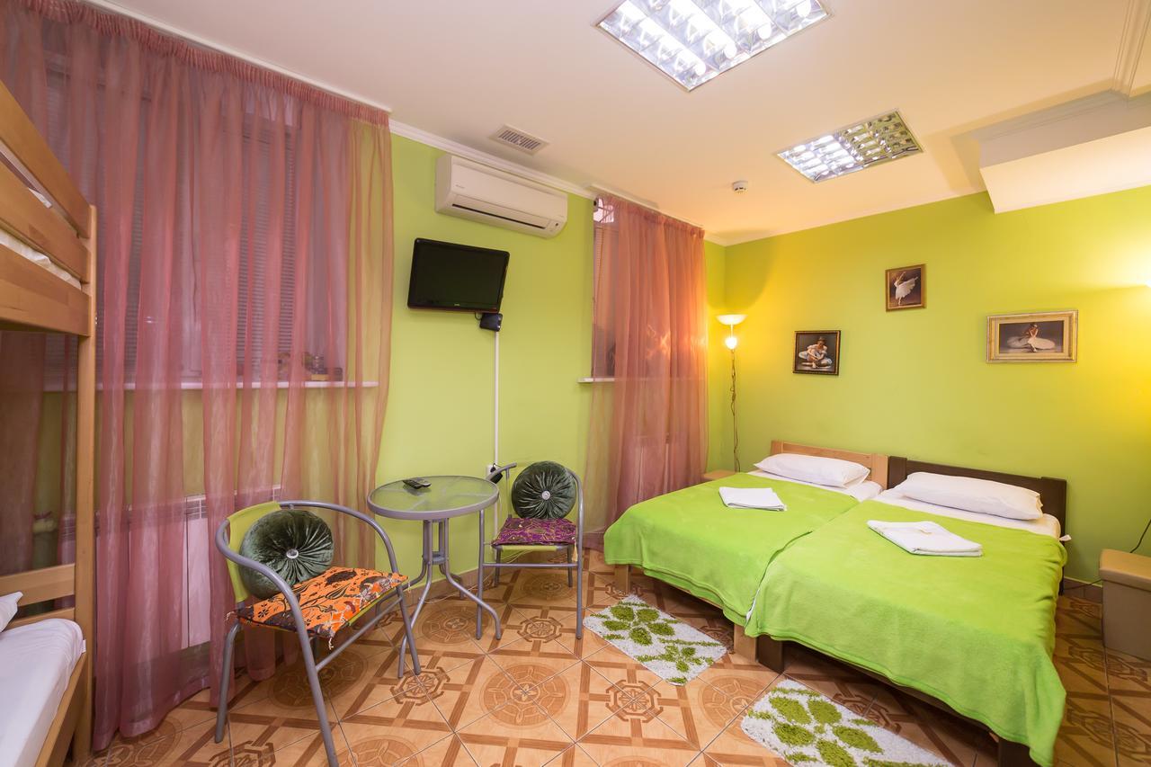 Ballet Hostel Kiev Esterno foto
