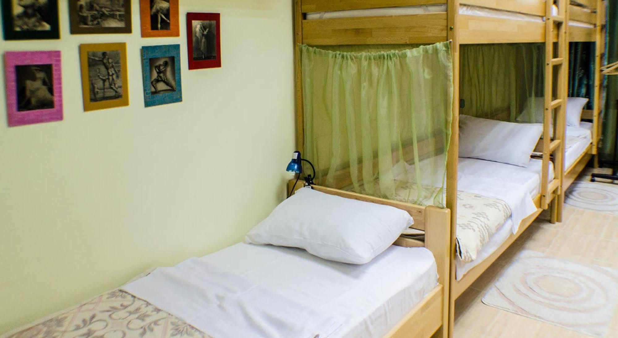 Ballet Hostel Kiev Esterno foto